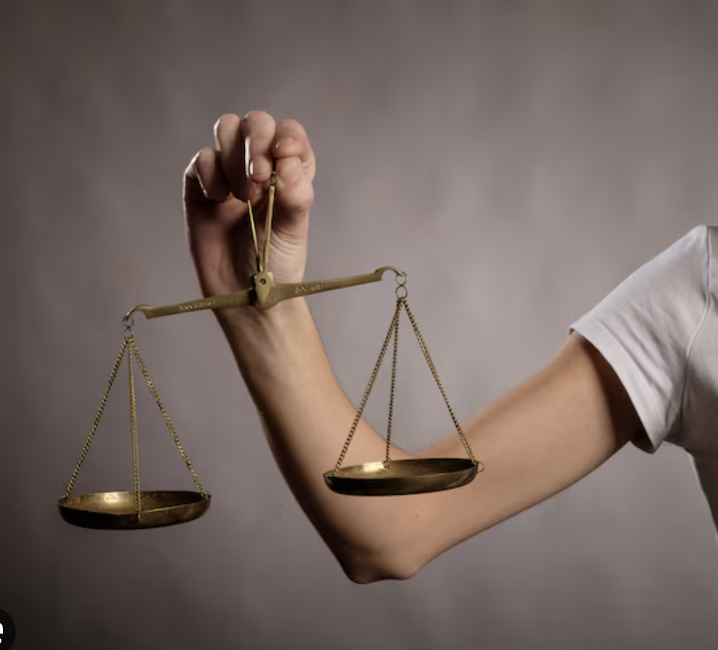 Imagem que mostra o equilibrio que é necessario para o tratamento de todos os sintomas de parkinson